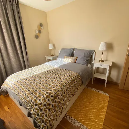 One Step Geneva Apartment *